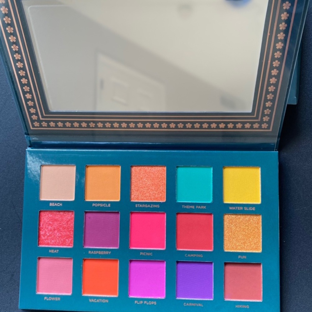 Ace beaute nostalgia palette
